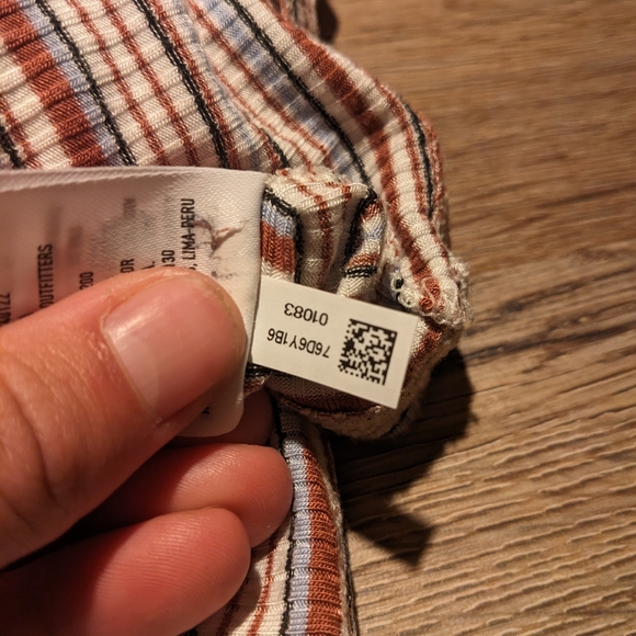 American Eagle Ribbed Tank Top - Picture 9 of 10